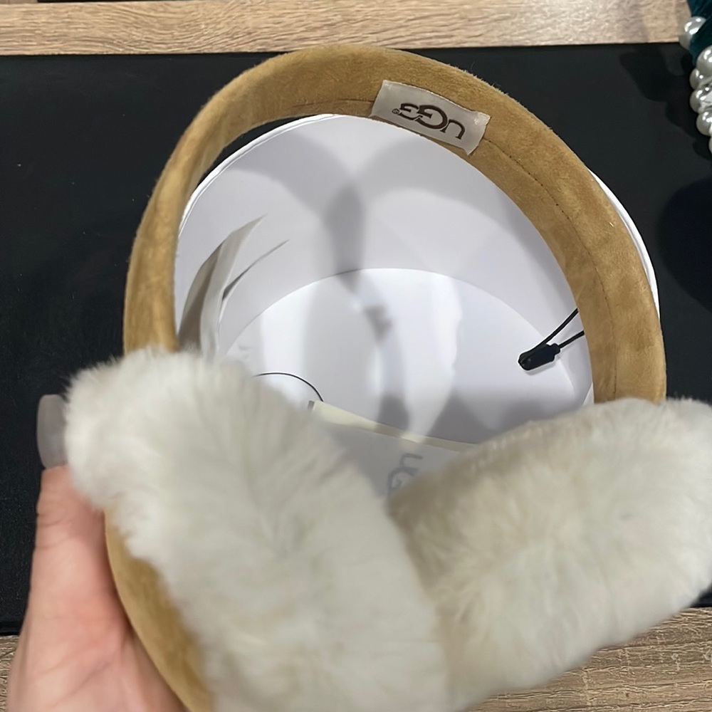 NWT Ugg Ear Muffs